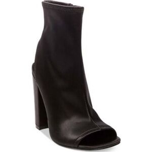 Steve Madden Alta Booties Heel Shoes 8